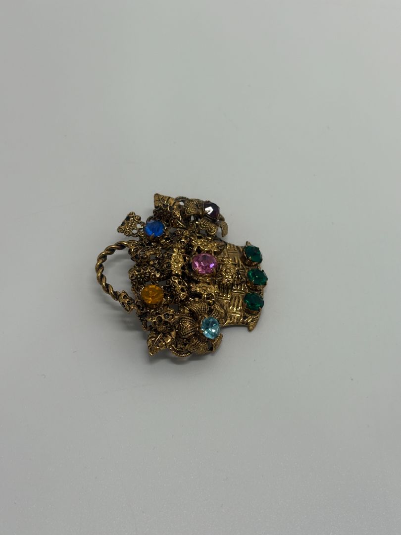 Gold-Tone Vintage Rhinestone Flower Basket 1950s/1960s Brooch Pin