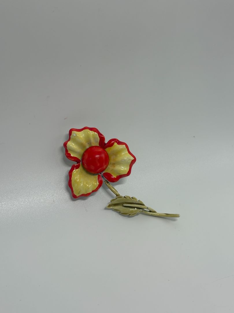Yellow/Red Vintage Flower Power 1960s Mod Pop Art Brooch Pin