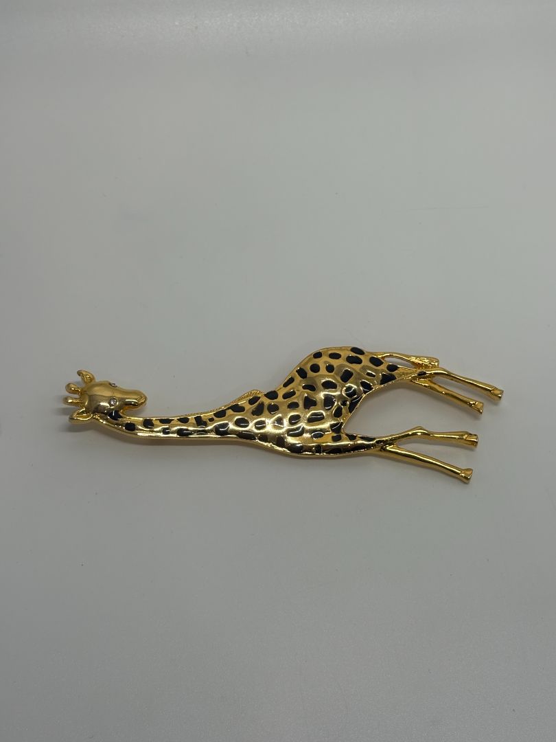 Gold-Tone Vintage Mid-Century 1970s/1980s Standing Giraffe Brooch Pin