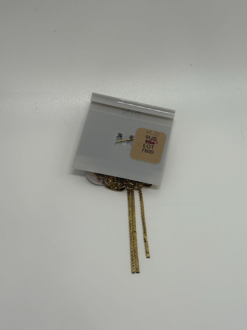 Gold-Tone Vintage 1990s "My Grandma's Clock" Collage Brooch Pin