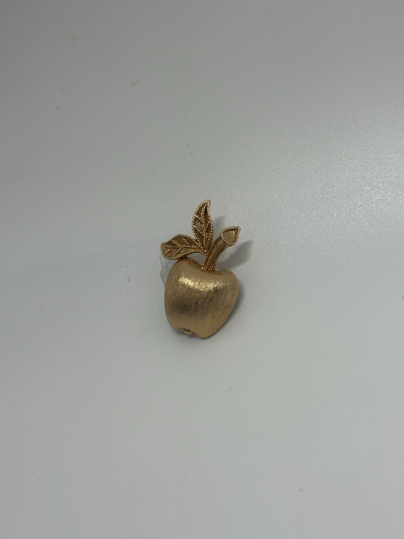 Avon Gold-Tone Vintage 1974 Gilded Apple Brooch Pin