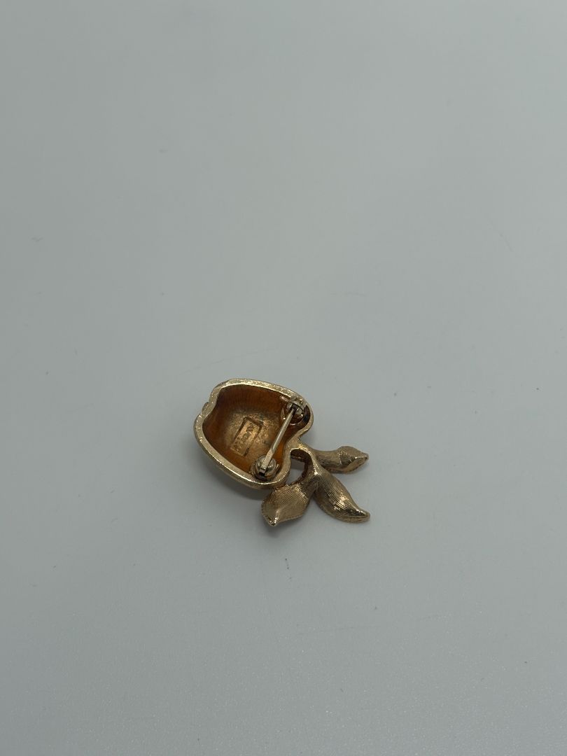 Avon Gold-Tone Vintage 1974 Gilded Apple Brooch Pin