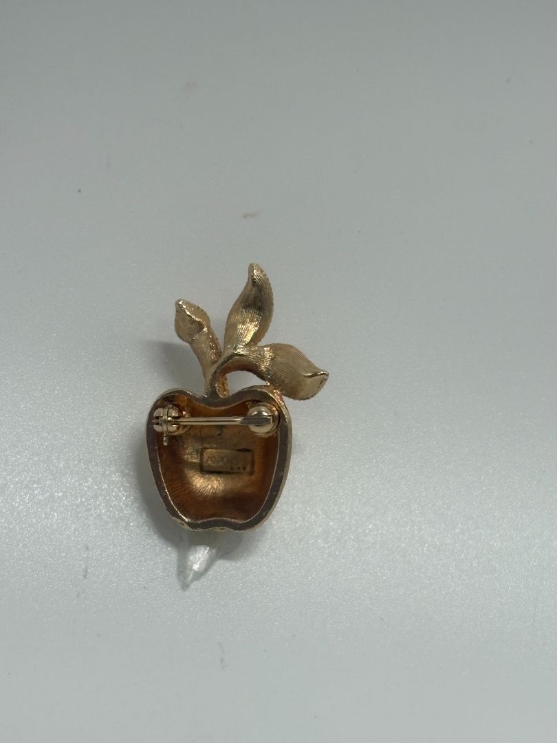 Avon Gold-Tone Vintage 1974 Gilded Apple Brooch Pin