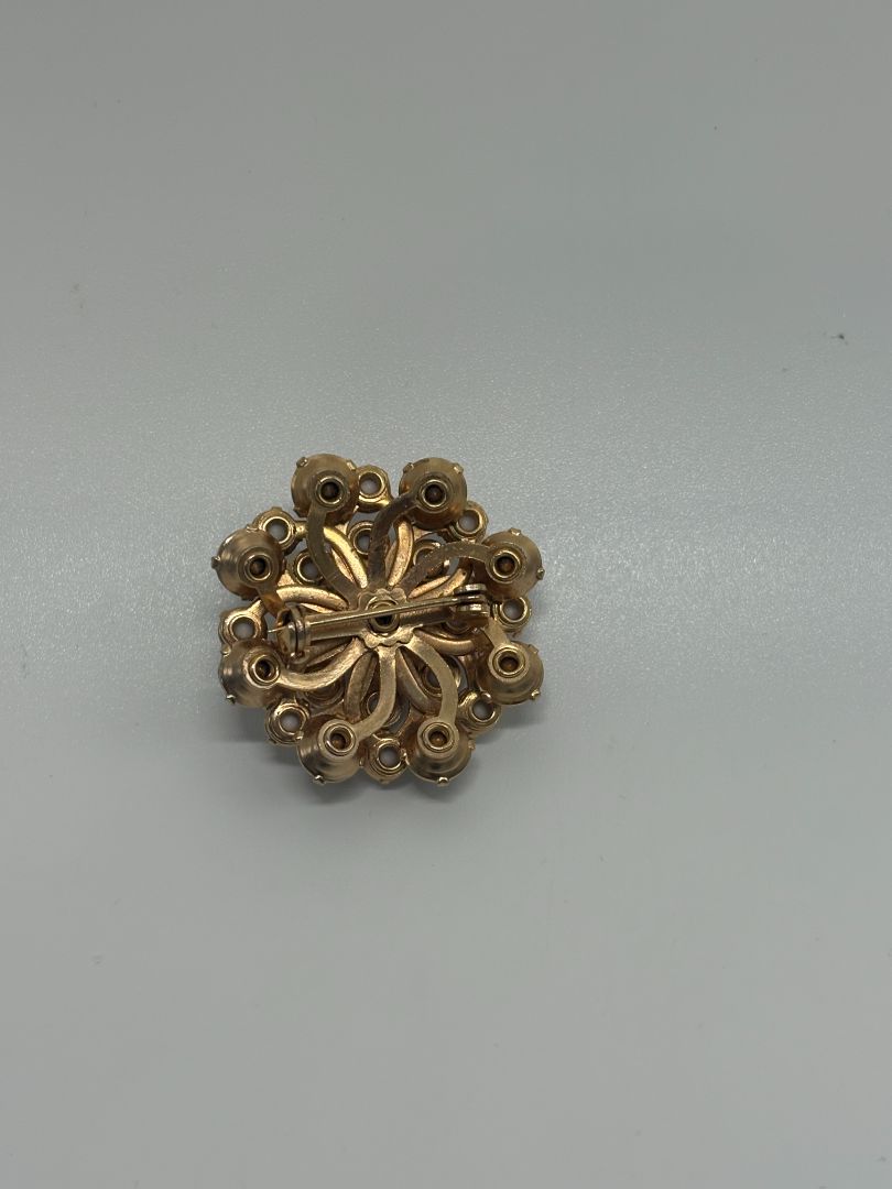 Gold/White Vintage Starburst Rhinestone 1950s/1960s Brooch Pin