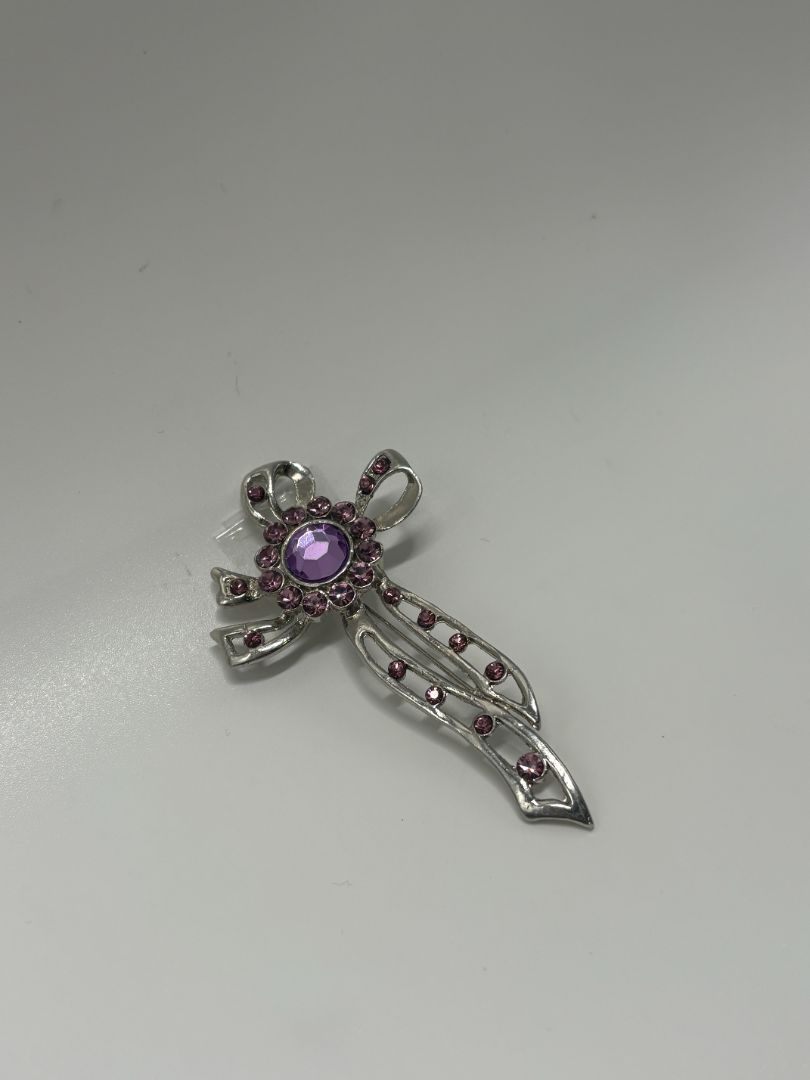 Silver/Purple Vintage Ribbon Bow 1950s/1960s Silver-Tone Brooch Pin