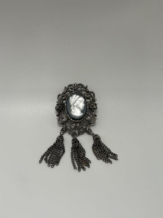 Vintage 1970s Cameo Silver Pewter Tone Scroll Openwork Triple Chain Brooch Pin