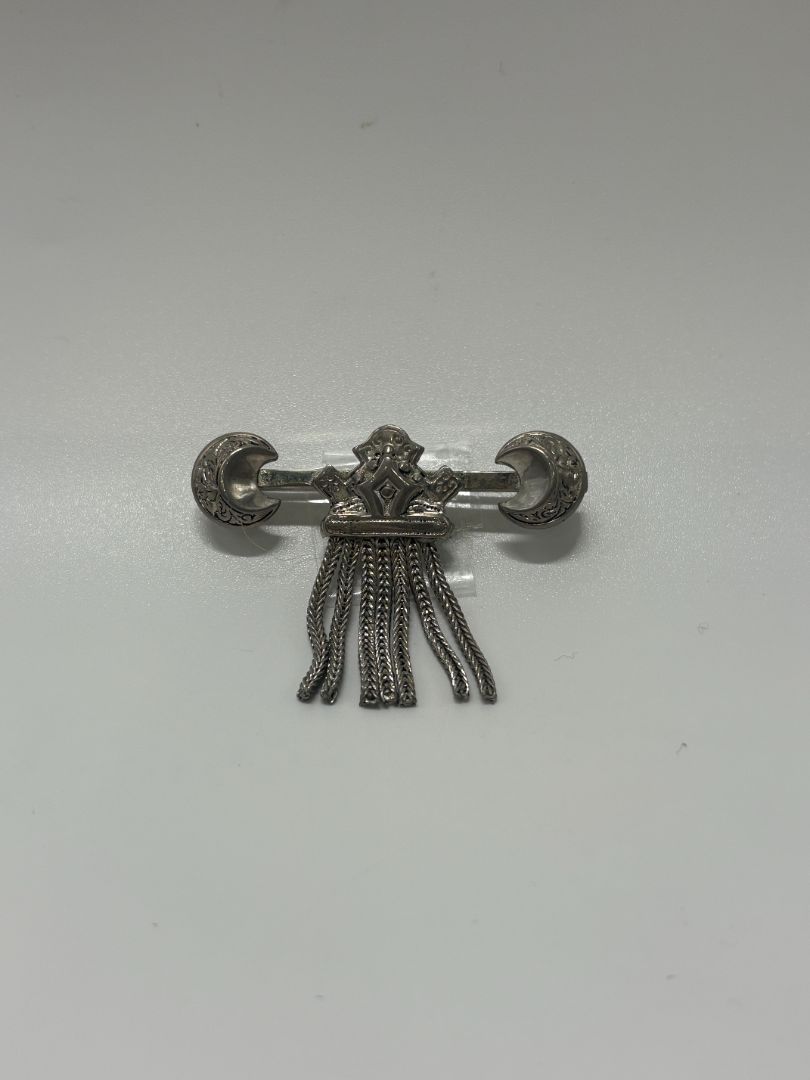 Silver-Tone Vintage 1950s Mid Century F Fringe Bar Moon & Shield Brooch Pin