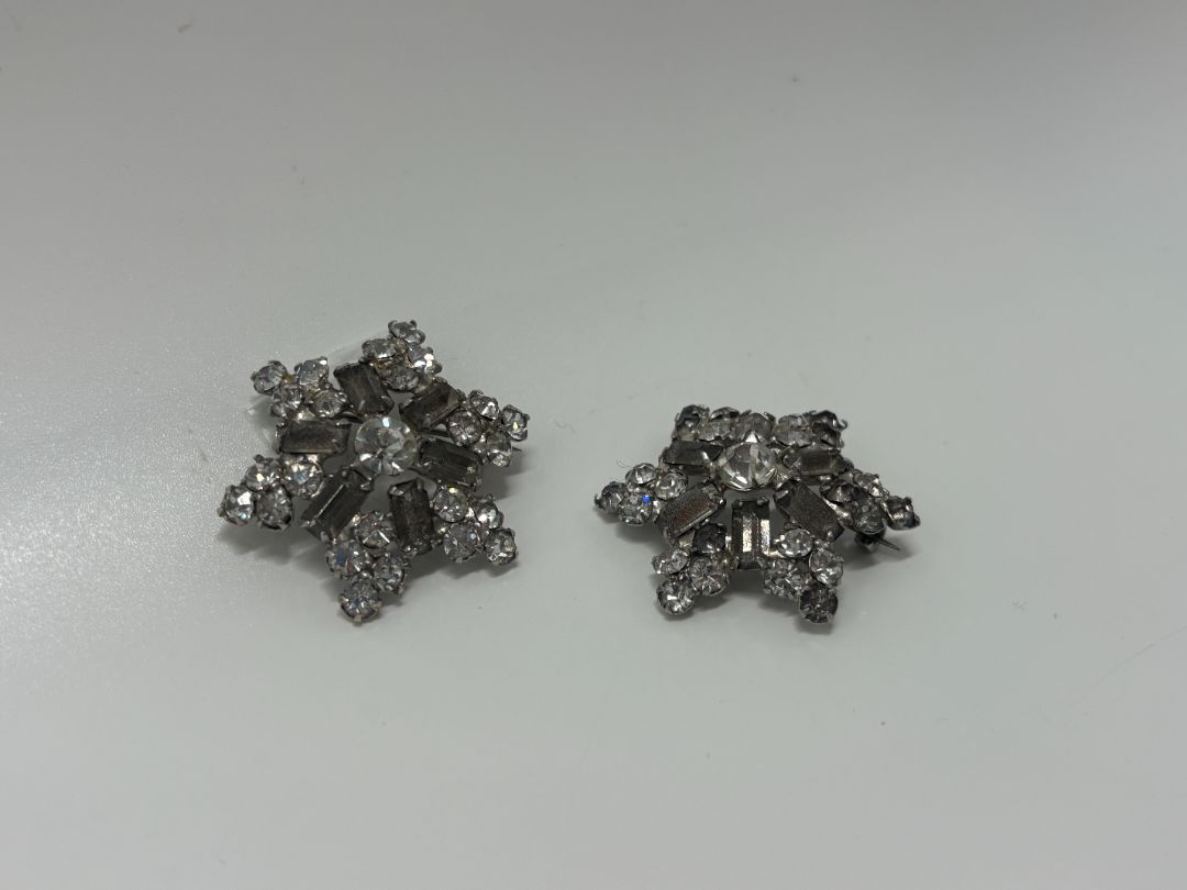Silver-Tone Vintage 1950s Mid Century Rhinestone Snowflake Scatter Brooch Pin Set