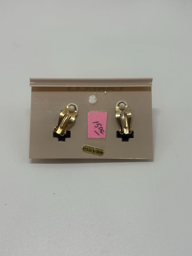 Carucci Vintage 80s/90s Black/Gold Enamel Faux Pearl Clip-On Earrings