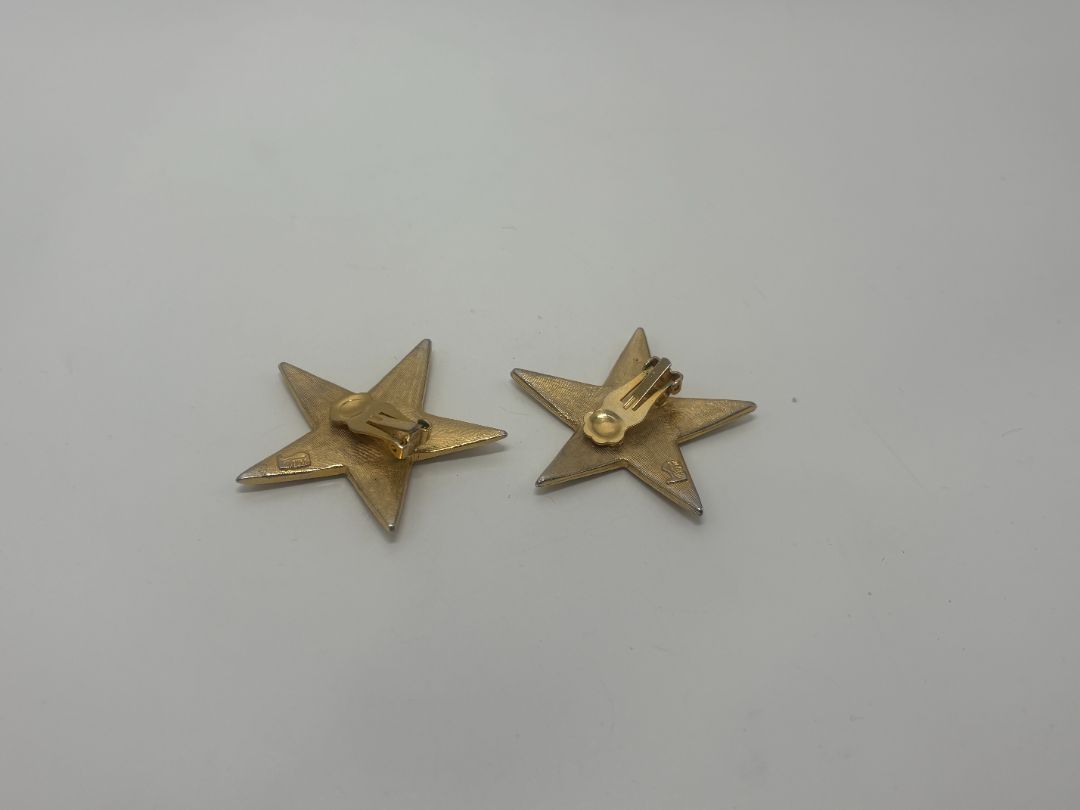 JS Signed Vintage 1980s Gold Tone Pavé Rhinestone Star Statement Clip On Earrings