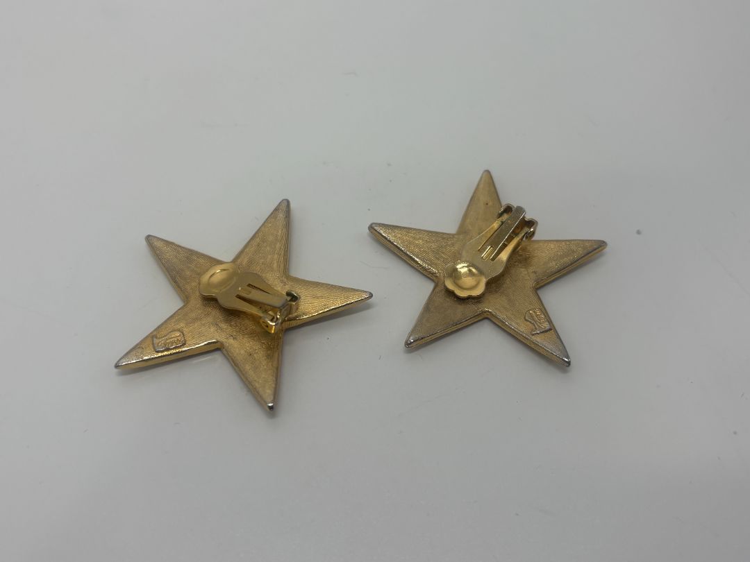 JS Signed Vintage 1980s Gold Tone Pavé Rhinestone Star Statement Clip On Earrings