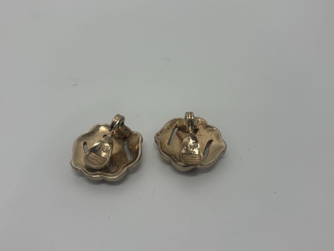 Monet Silver Vintage 1980s Openwork Swirl Clip On Earrings
