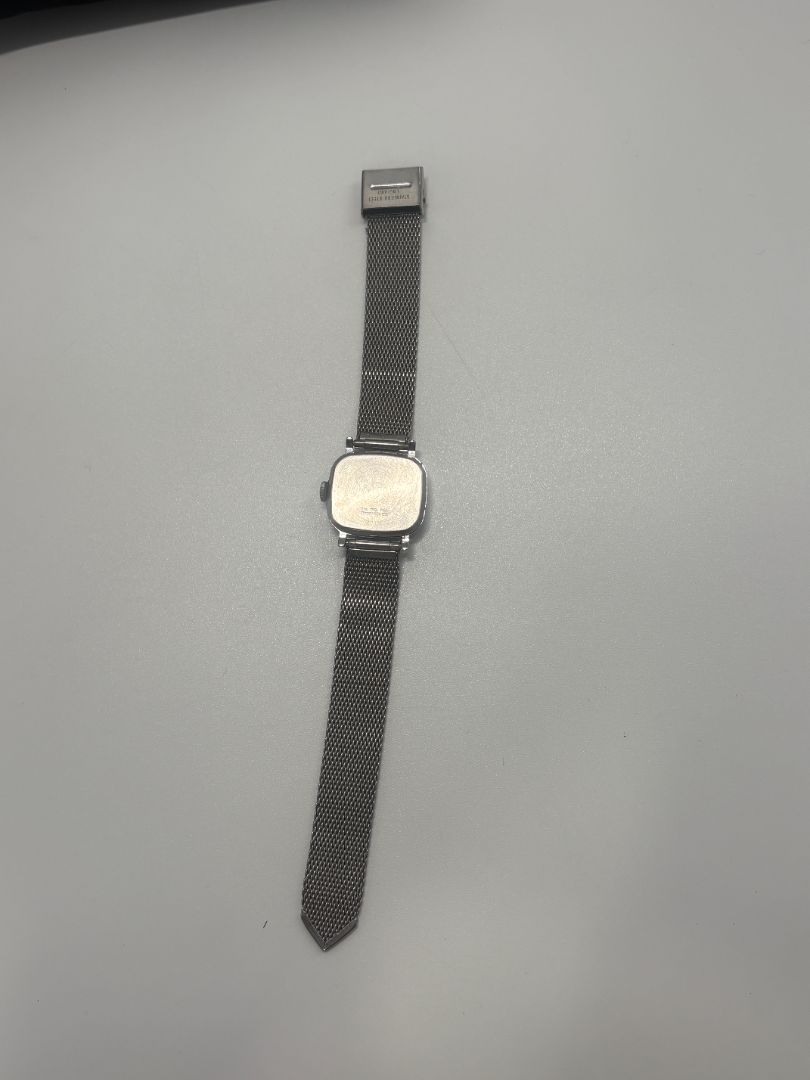 Timex Vintage 1970s Silver-Tone Cushion Case Watch