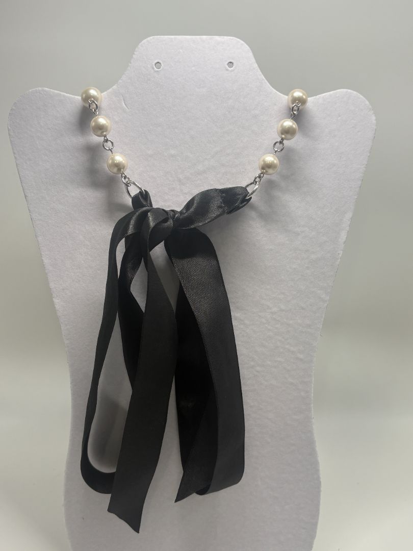 Vintage White Faux Pearl Station Chain Satin Ribbon Tie Necklace