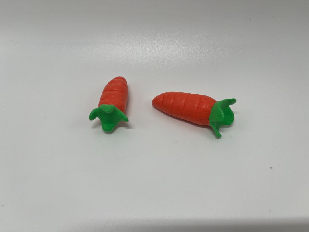 Carrot 2pcs Clay Magnets | Handmade