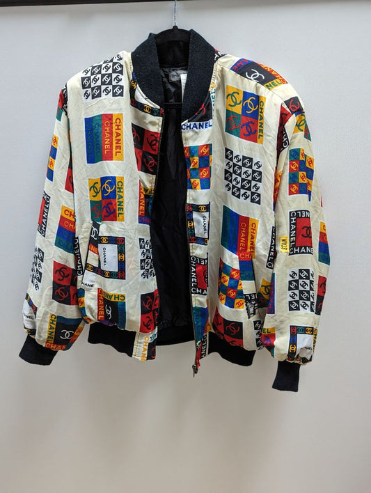 (FLAWED GEM) Tres-beau Vintage Ivory/Black Chanel-Graphic Bomber Jacket