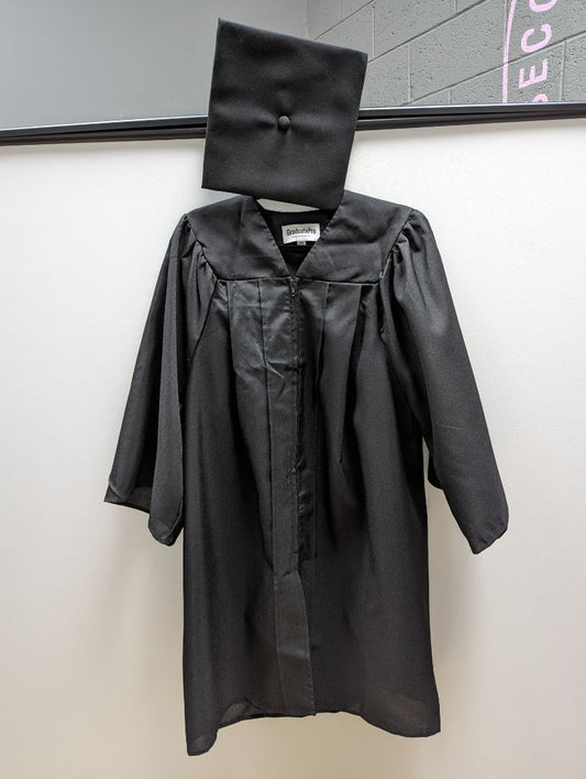 GraduatePro Black Graduation Gown and Cap Costume