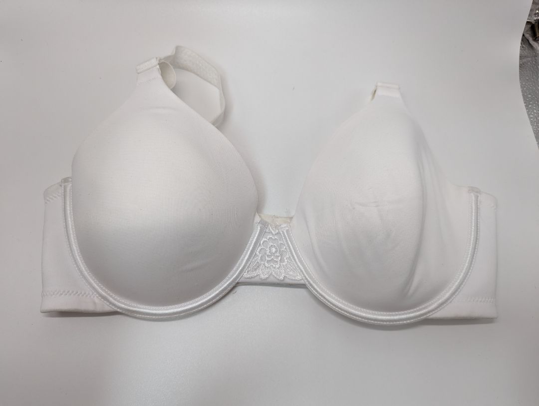 Vanity Fair White Full Figure Smoothing Back Wire Bra