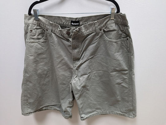 Diehard Men's Sage Green Bermuda Shorts (40)