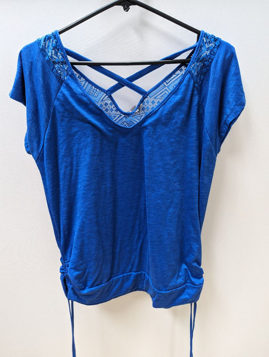 Blue Short Sleeve Open Back Lace Detailing Tee