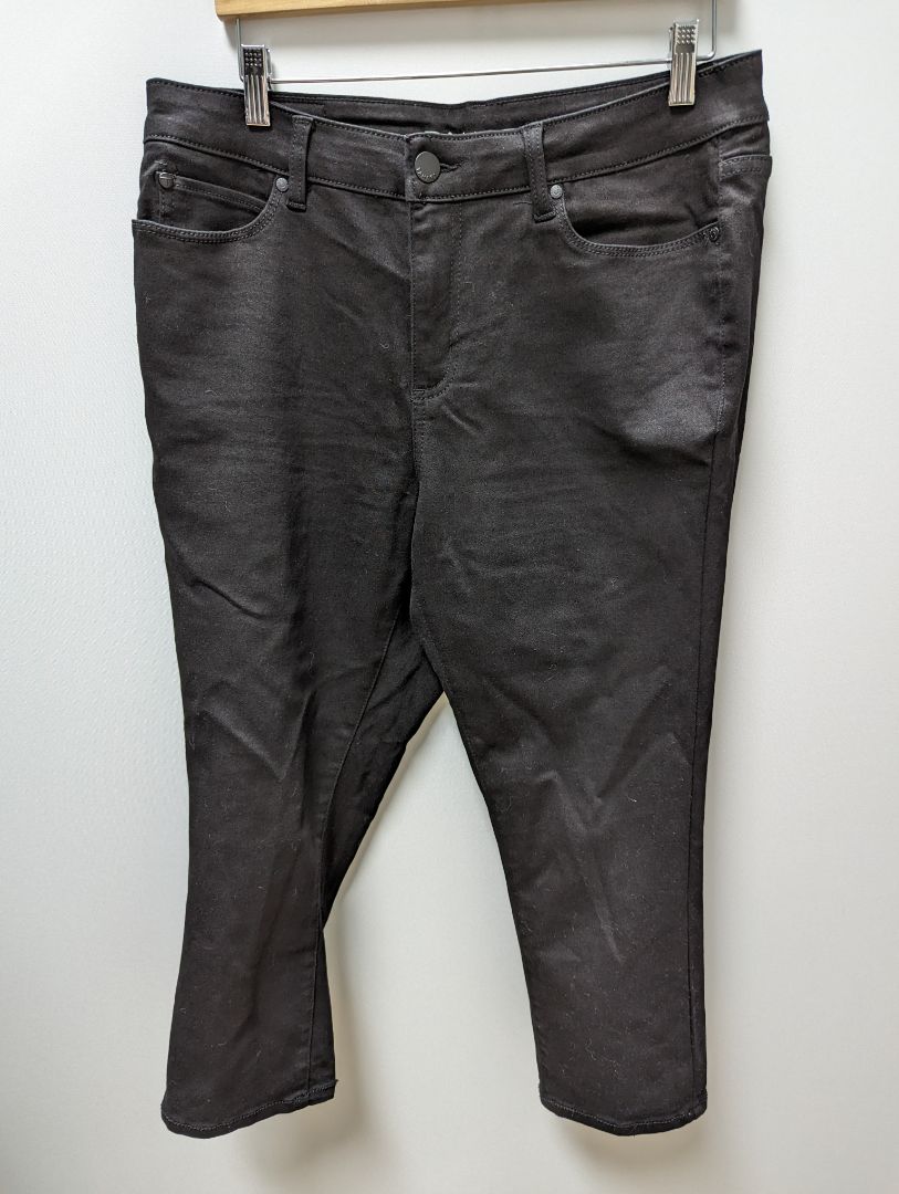 Tahari Black Skinny Jeans