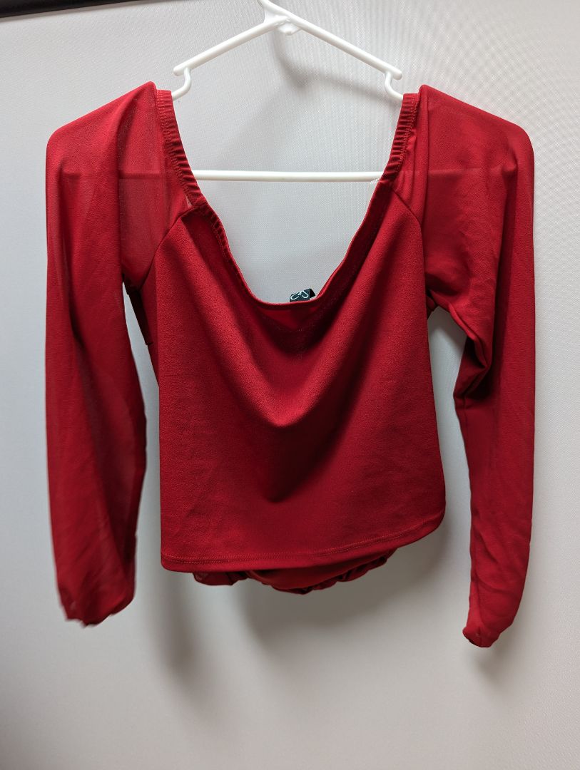 Windsor Red V-Neck Cropped Blouse