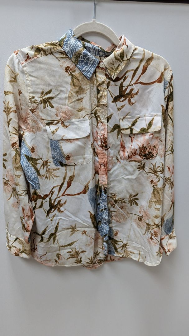 Chico's Beige/Pink/Blue Patterned Blouse