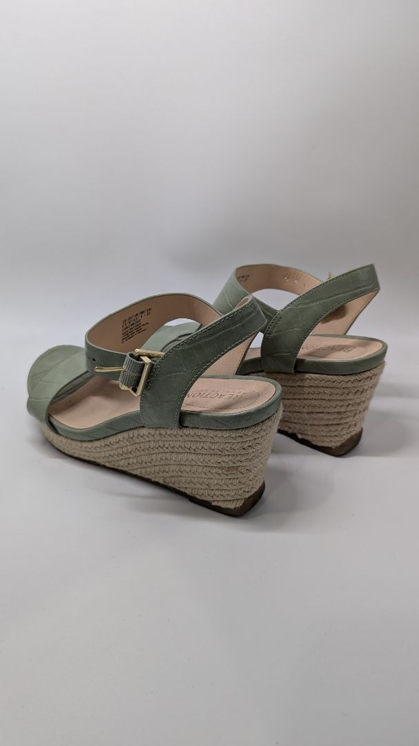 Kenneth Cole Reaction Green Espadrille Wedges