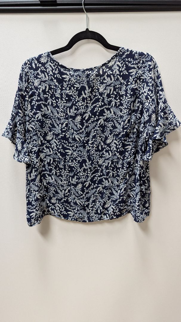 Liz Claiborne Navy/White Floral Ruffled Blouse