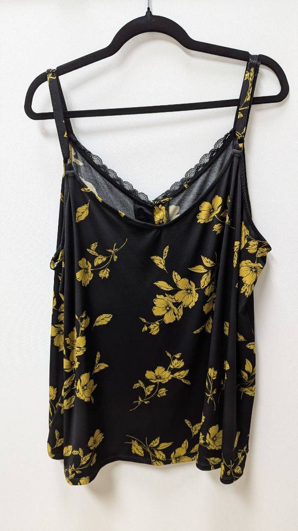 Torrid Black/Gold Floral Sleeveless Button Up Blouse