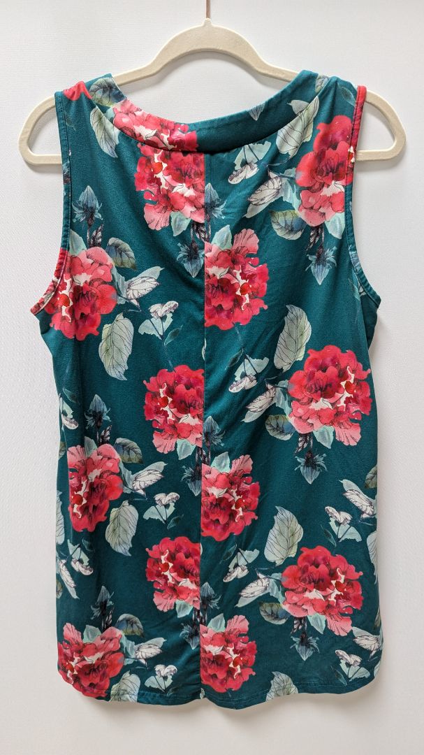 Cestyle Teal Blue/Red Floral Sleeveless Blouse