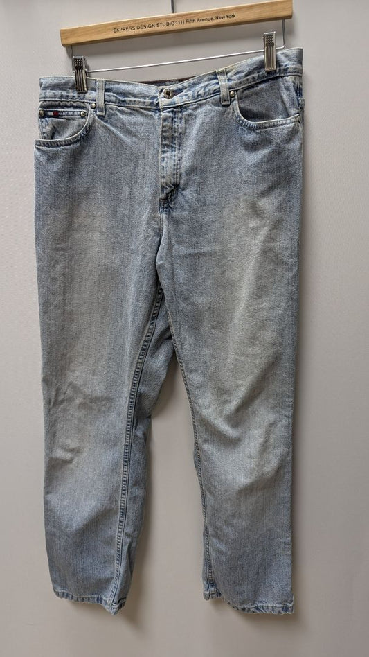 Tommy Hilfiger Light Wash Straight Jeans