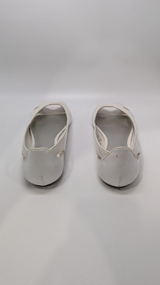 American Eagle White Faux Leather Open Toe Flats