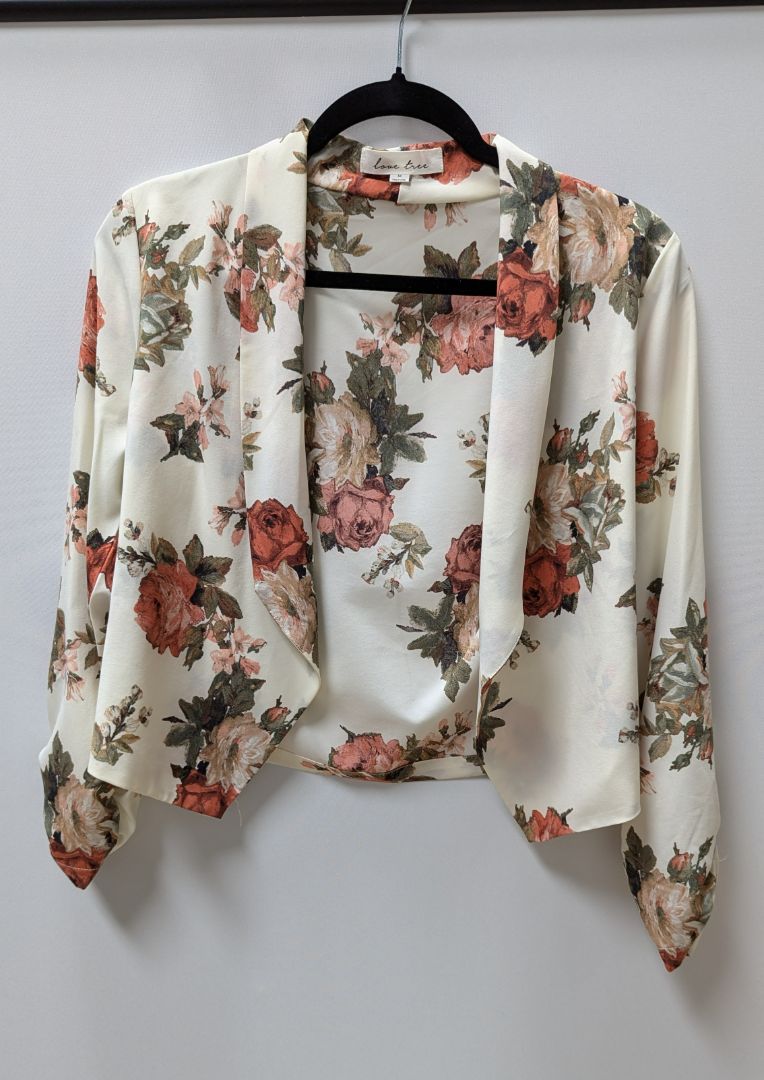 Love Tree Cream/Pink Floral Cropped Blazer