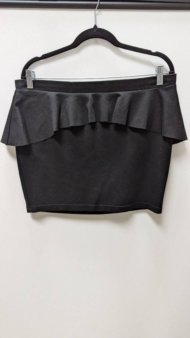 Candie's Black Ruffled Pencil Skirt