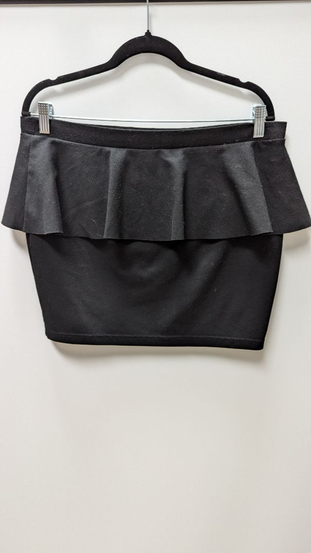 Candie's Black Ruffled Pencil Skirt