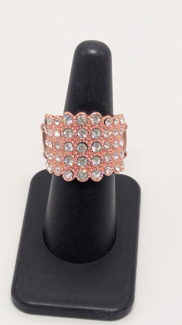 Paparazzi Rose Gold/White Gemstones Elastic-Back Ring
