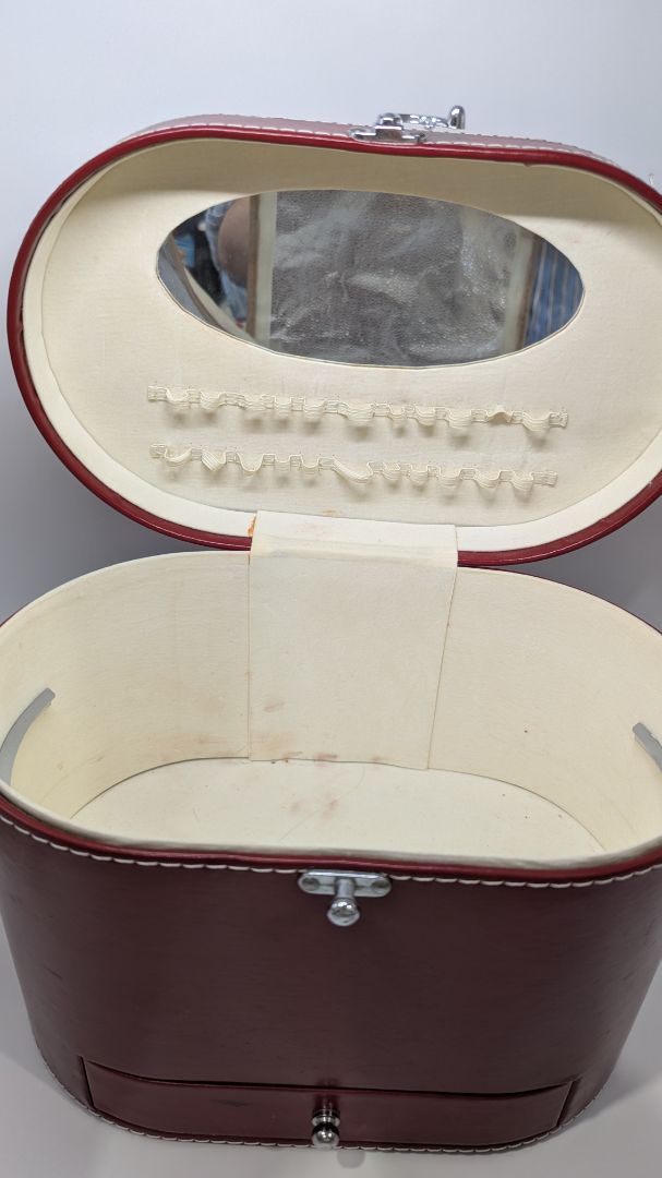 Red Leather Vintage Travel Jewelry Case