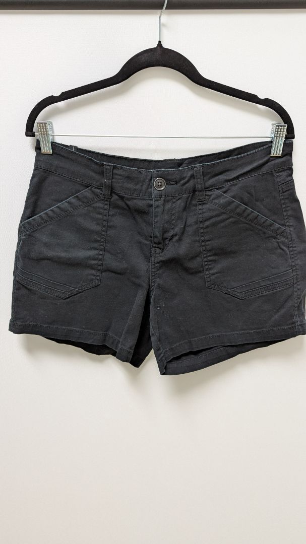 Supplies Black 4-Pocket Cargo Casual Shorts