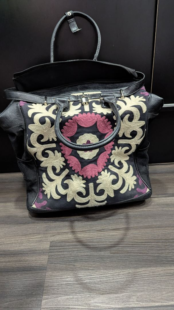 Black/Ivory/Purple Vintage Embroidered Rolling Travel Bag