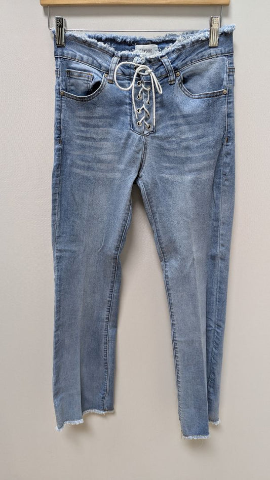 Bamboo Light Wash Lace-Fly Straight Jeans