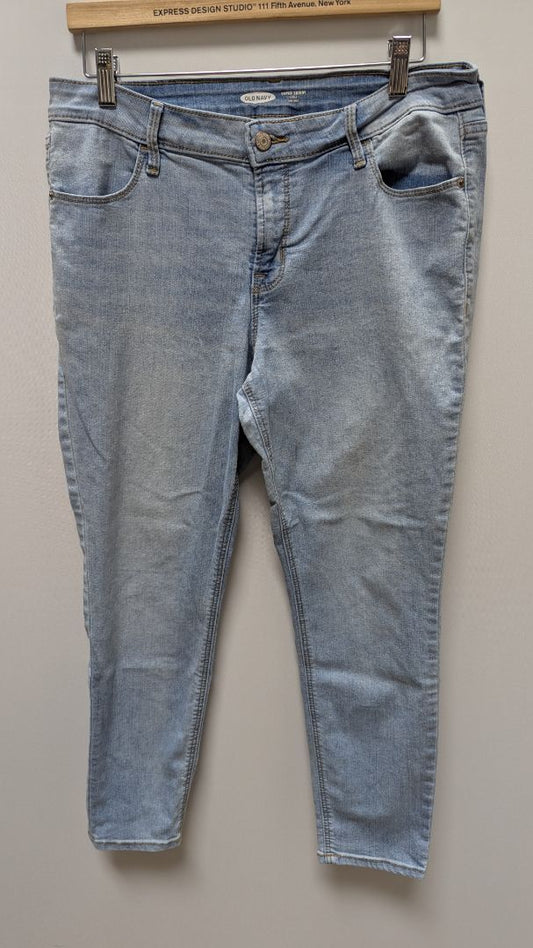 Old Navy Light Wash Mid-Rise Super Skinny Ankle Jeans