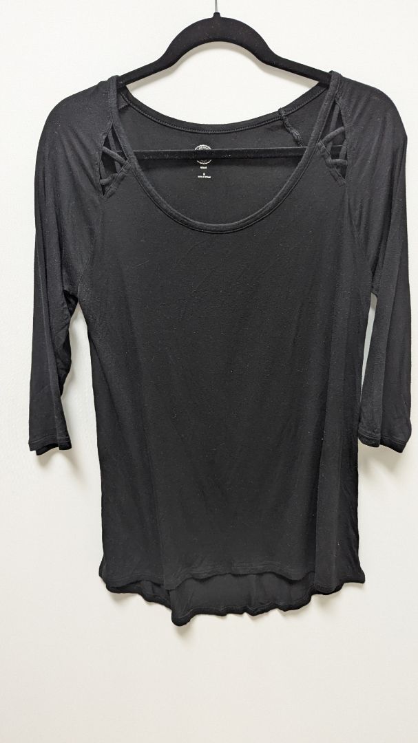 SO Black Cutout Shoulder Long-Sleeve T-Shirt