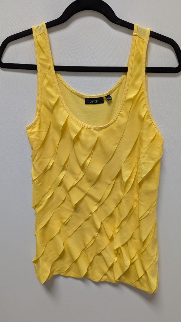 APT. 9 Yellow Ruffled-Front Sleeveless Blouse