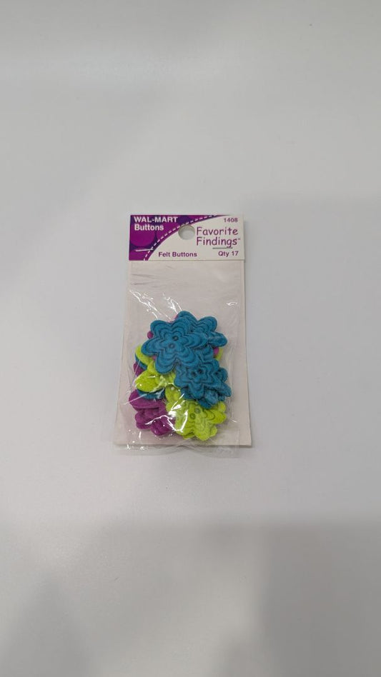 Favorite Findings Garden Gems Flower Felt Buttons (17PC)