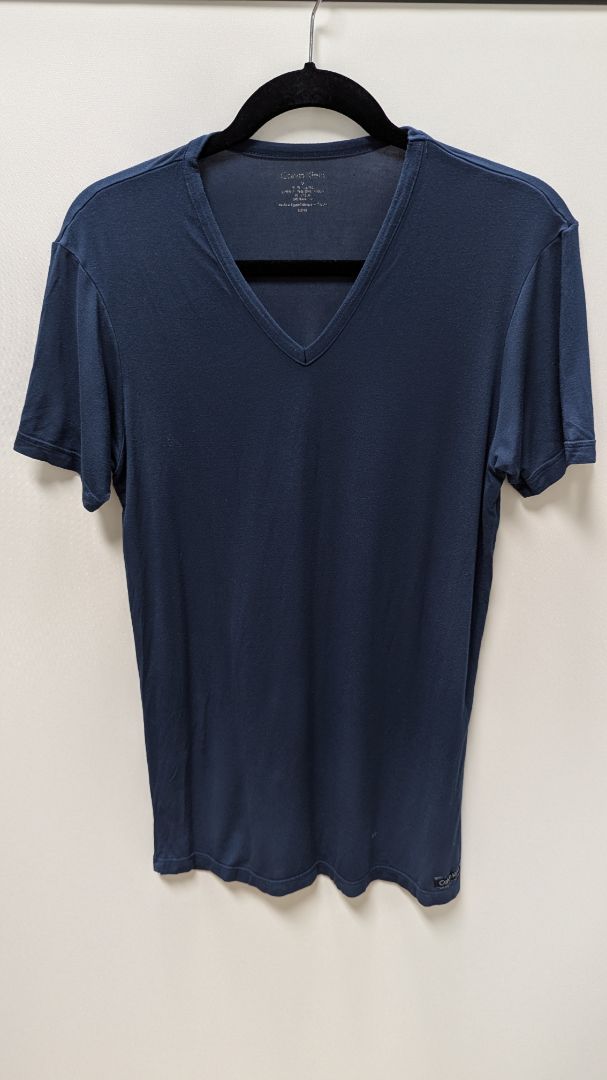 Calvin Klein Sleepwear Men's V-Neck T-Shirt