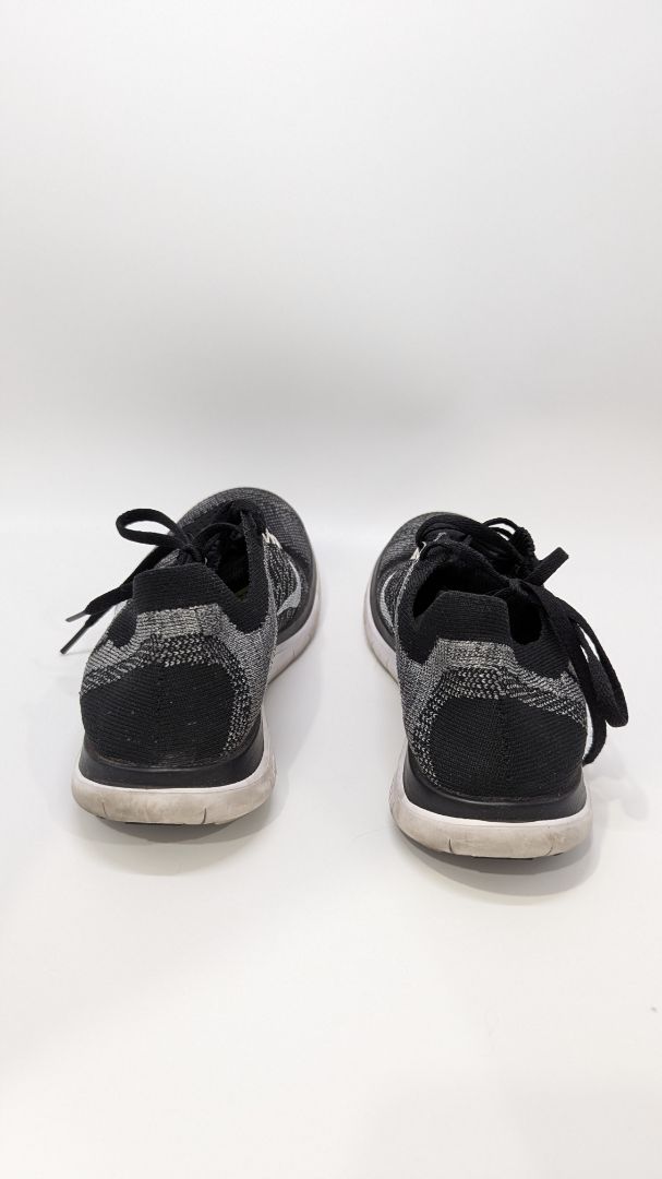Nike Black/Grey Barefoot Ride 4.0 Active Sneakers