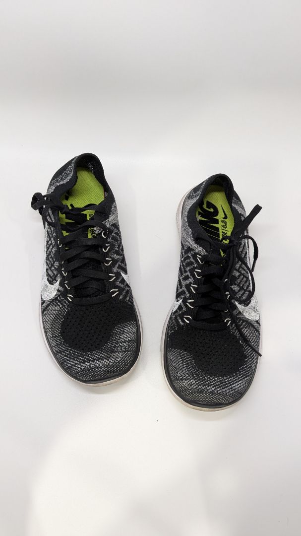 Nike Black/Grey Barefoot Ride 4.0 Active Sneakers