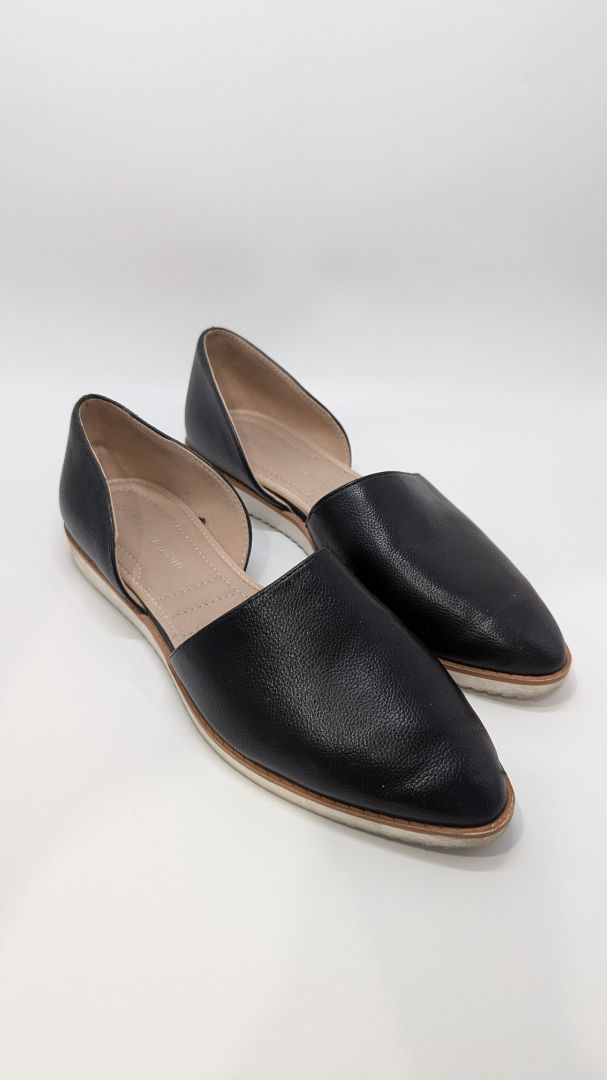 Adrienne Vittadini Black Latka Flats