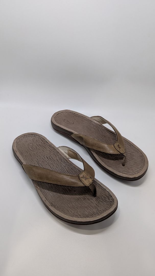 Chaco Brown/Tan Classic Leather Flip-Flop Sandals